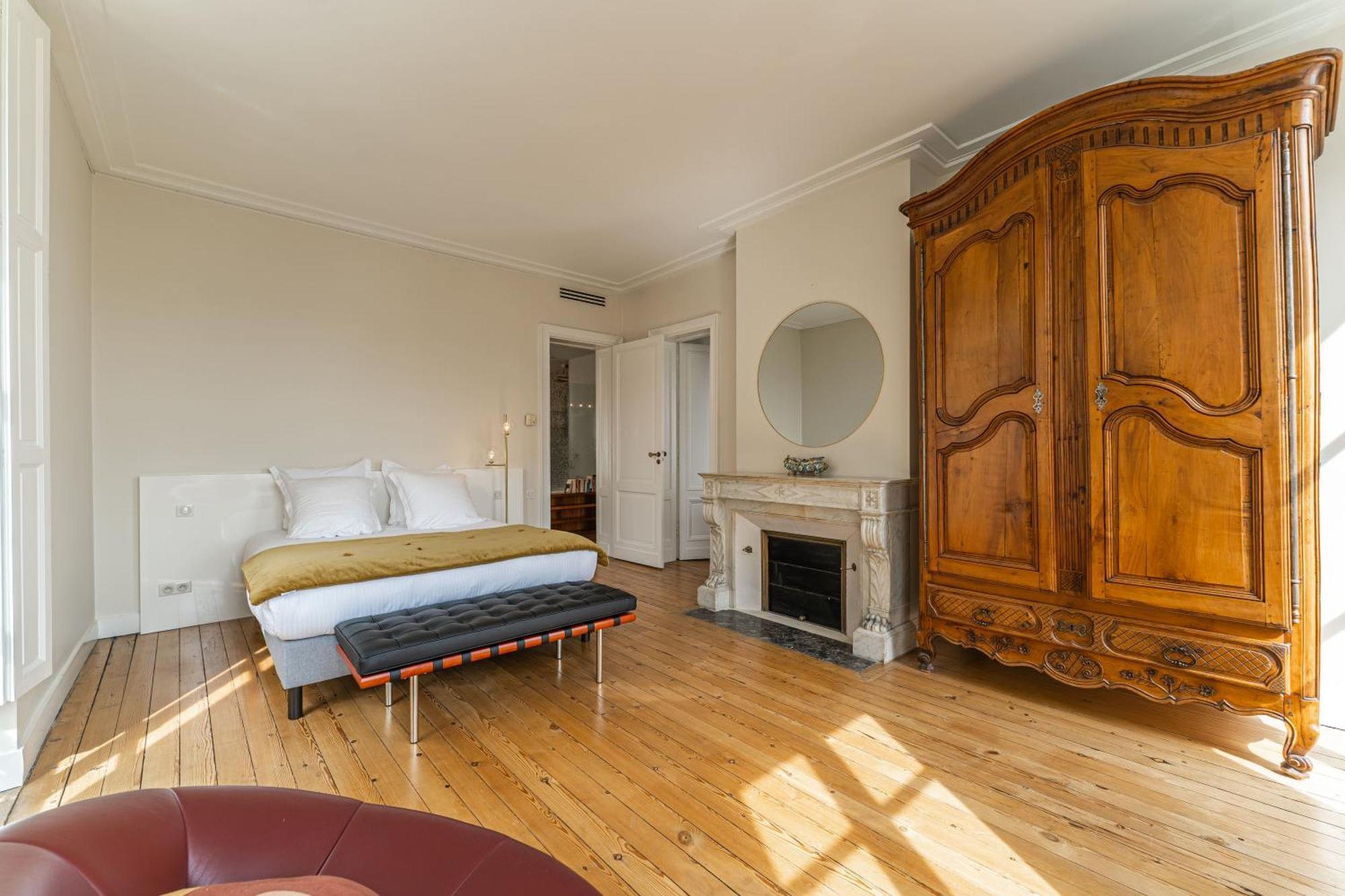 Appartement Luxe Avec Climatisation Parking Vue Exeptionnelle Бордо Екстериор снимка